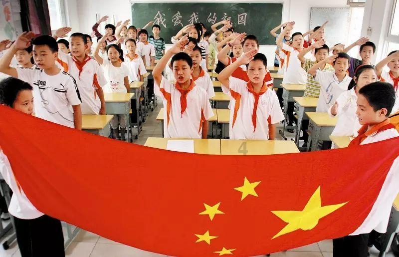 拾金不昧亮风节 天寒地冻暖人心