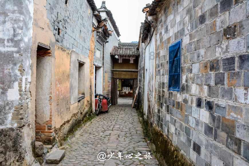 明亚稳利3个月持有期债券增聘基金经理赵鑫岱